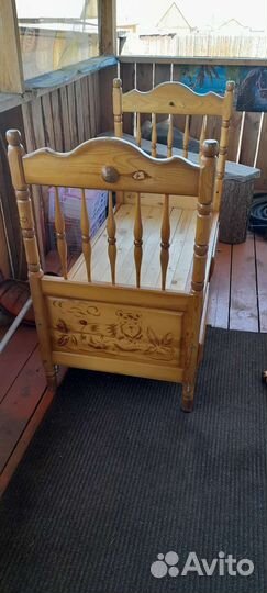 Детская кроватка