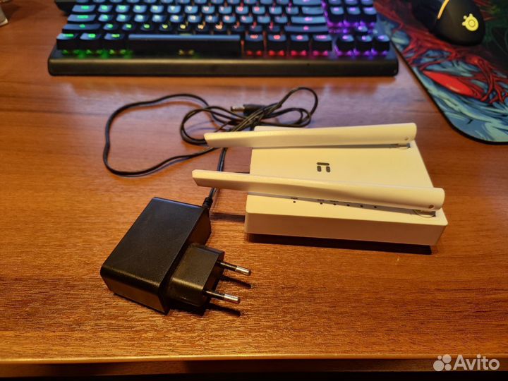 Wi-Fi роутер Netis W1