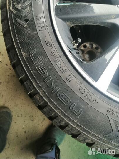 Nokian Tyres Hakkapeliitta 8 SUV 225/60 R18