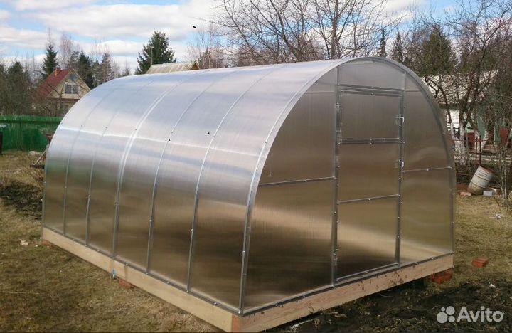 Теплица Удачная 3х6,шаг дуги 65 см (дл.4 и 8 м)