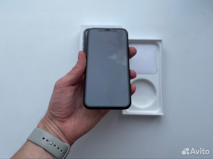 iPhone Xr, 64 ГБ