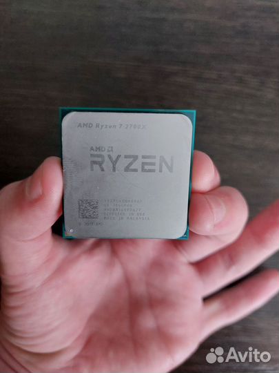 Процессор AMD Ryzen 7 2700X