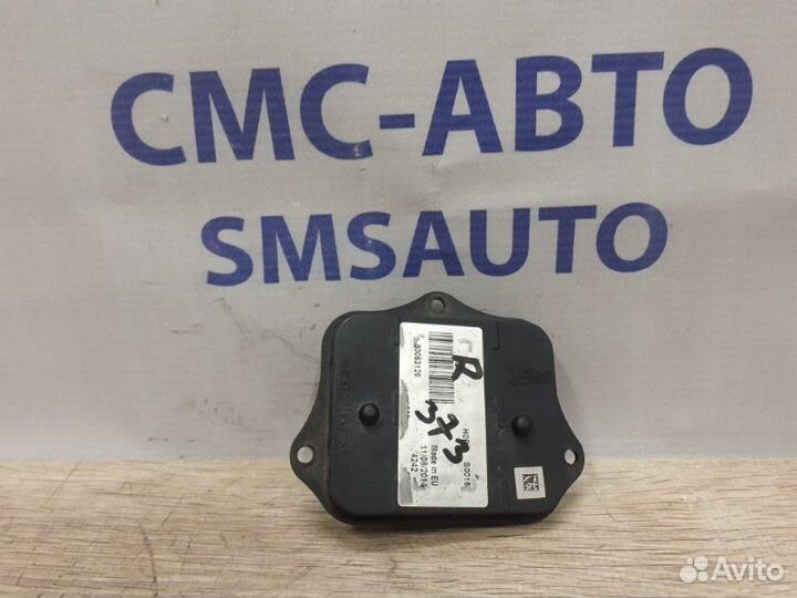 Блок управления фарой правый Volvo S60 S60 2.0T