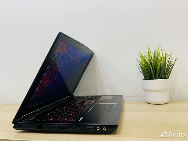 Игровой ноутбук MSI