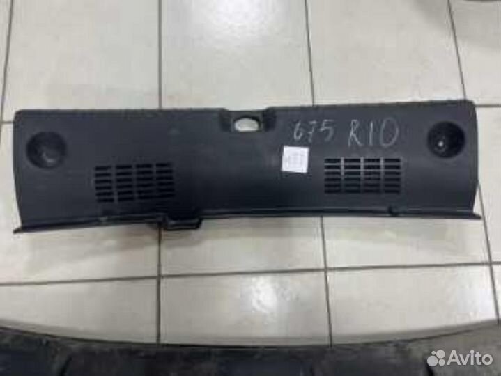 Облицовка панели багажника RIO