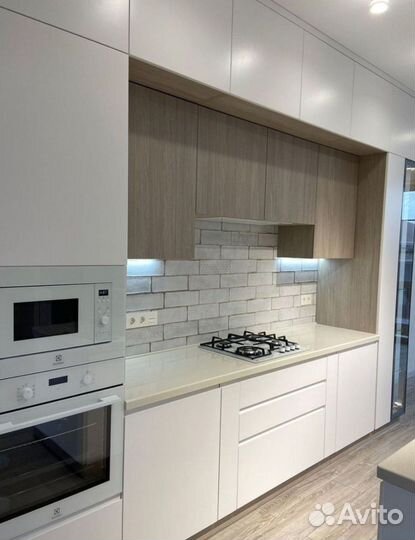 Угловой кухонный гарнитур