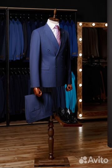 Мужской костюм тройка