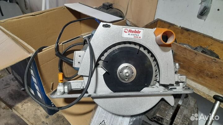 Пила ручная циркулярная бу