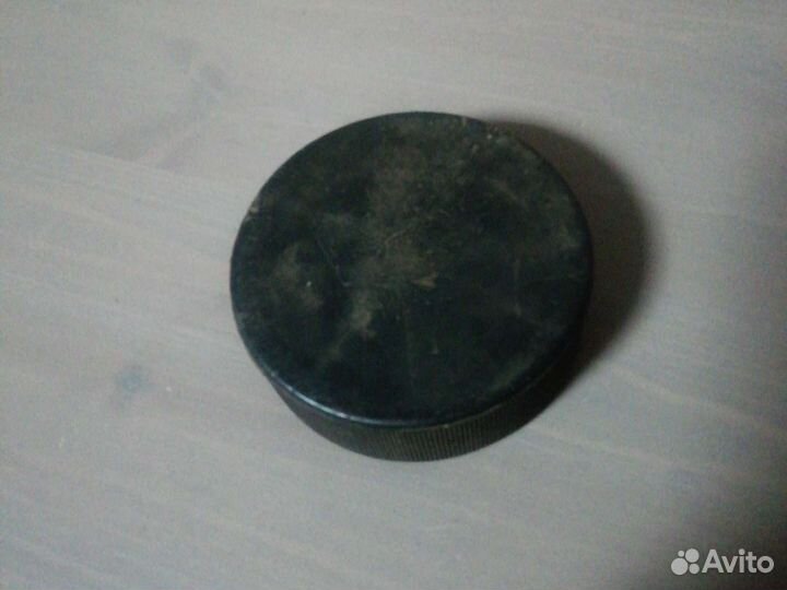 Шайба хоккейная