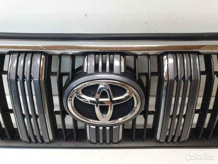 Решетка радиатора Toyota Land Cruiser Prado 150