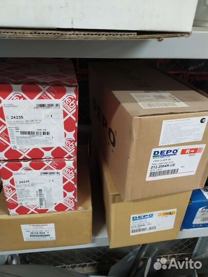 Опора двигателя febi 24235 (MB-208)