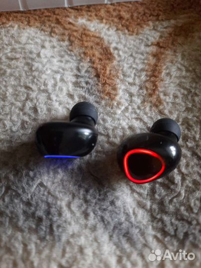 Наушники-повер банк М10 новые