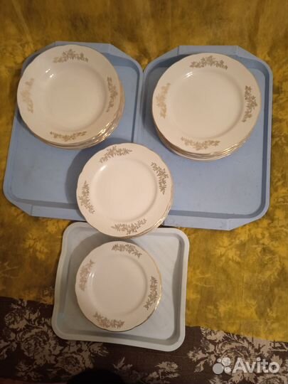 Набор фарфоровых тарелок Япония