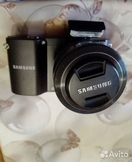 Продам фотоаппарат samsung NX1000