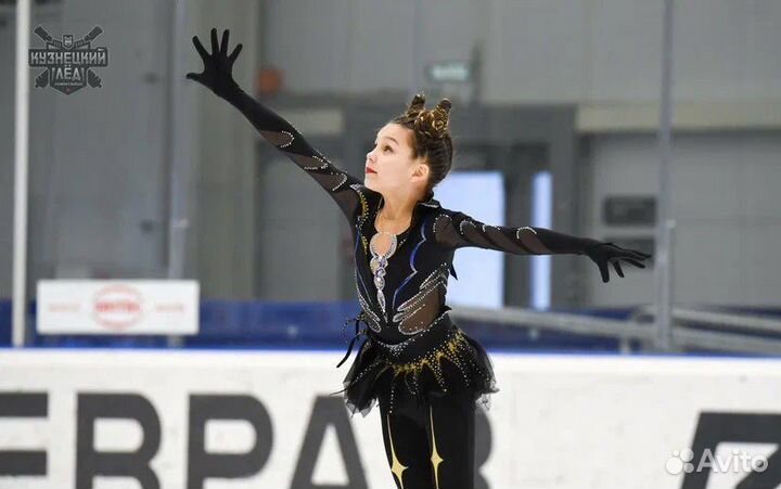 Костюм (платье+штаны) для фигурного катания128-140