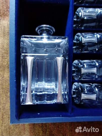 Графин и стаканы