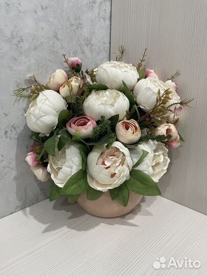 Цветочные композиции из искусственных цветов