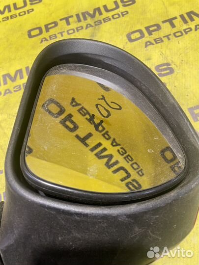 Левое зеркало Peugeot 207