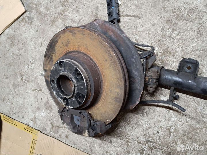 Стойка в сборе передняя левая BMW X5 E53