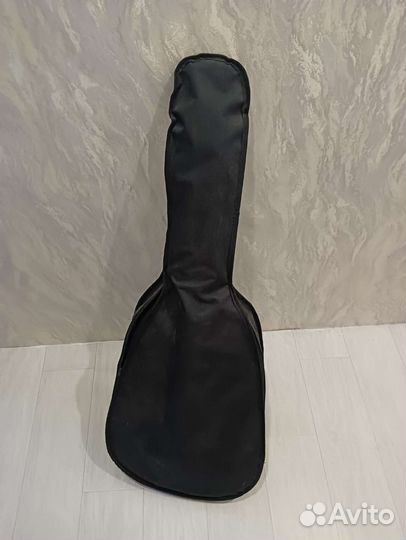 Акустическая гитара