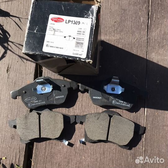 Колодки тормозные передние Opel Astra 1.8