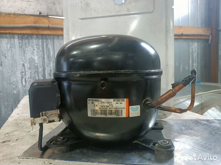 Компрессор для холодильника витрины