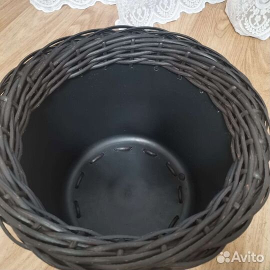 Кашпо из полиротанга