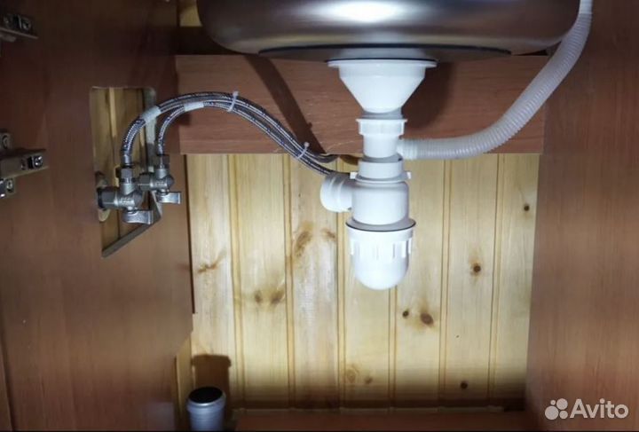 Сантехник. Замена унитаза, сифона, смесителя