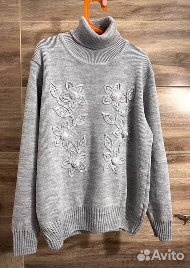 Свитера светло серые на девочек двойняшек