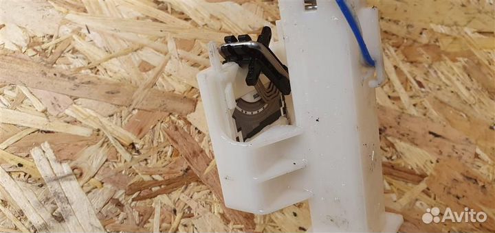 Датчик уровня топлива Opel Antara 2007-2015