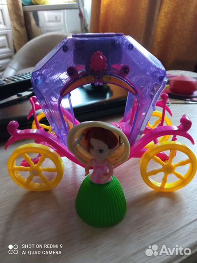 Карета для кукол