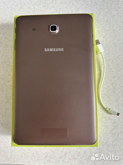 Планшет Samsung galaxy tab e