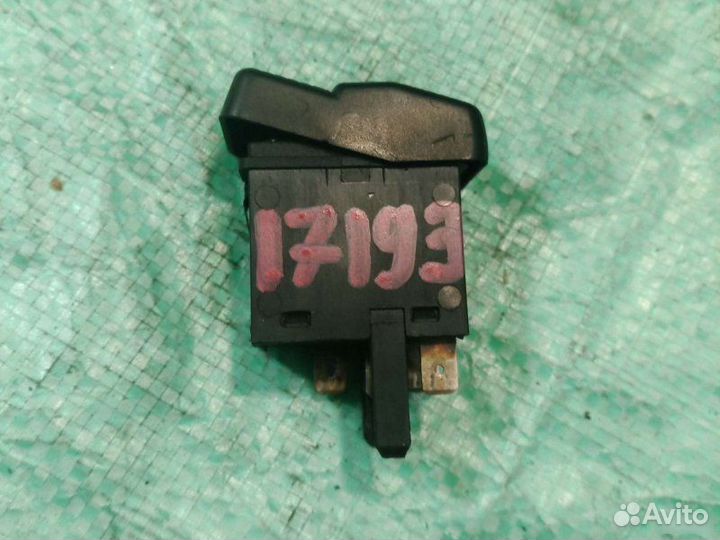 Кнопка птф Volkswagen Passat B3