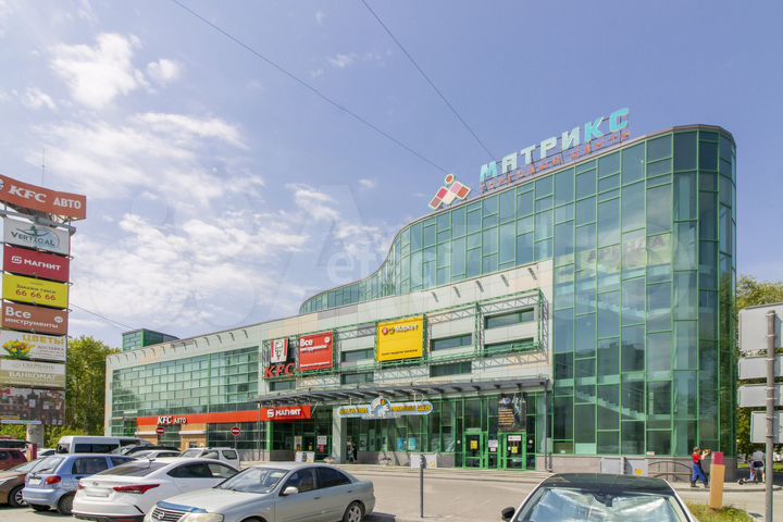Сдам торговое помещение, 400 м²