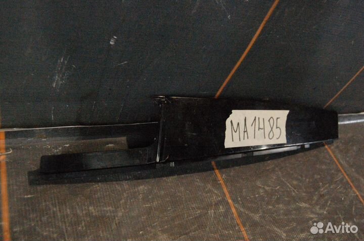 Накладка двери передней правой - Audi A1