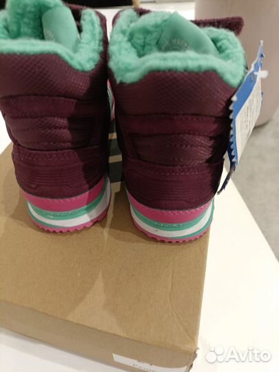 Adidas новые кроссовки для девочки