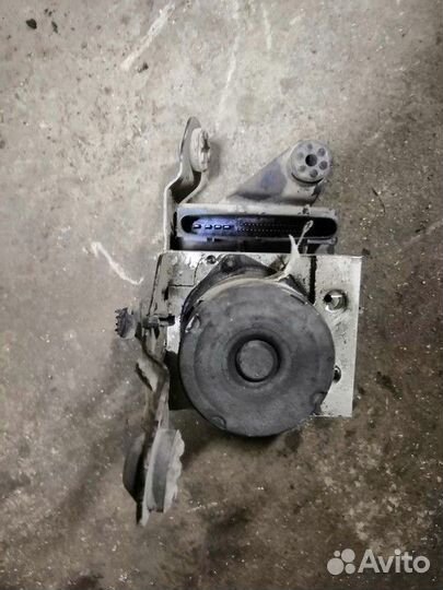Блок ABS (насос) (Renault Scenic)