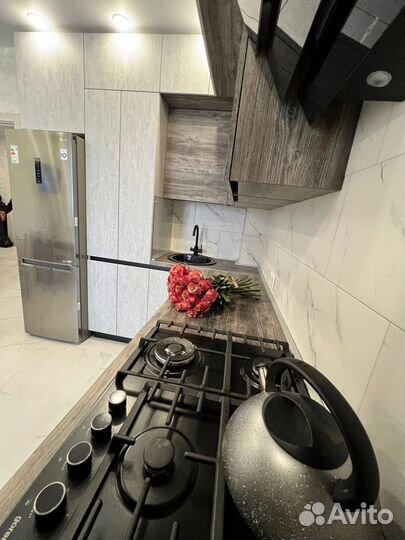 Угловая кухня на заказ. Производство