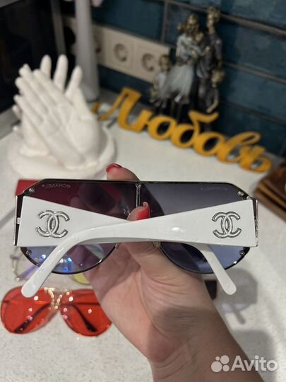 Солнечные очки женские