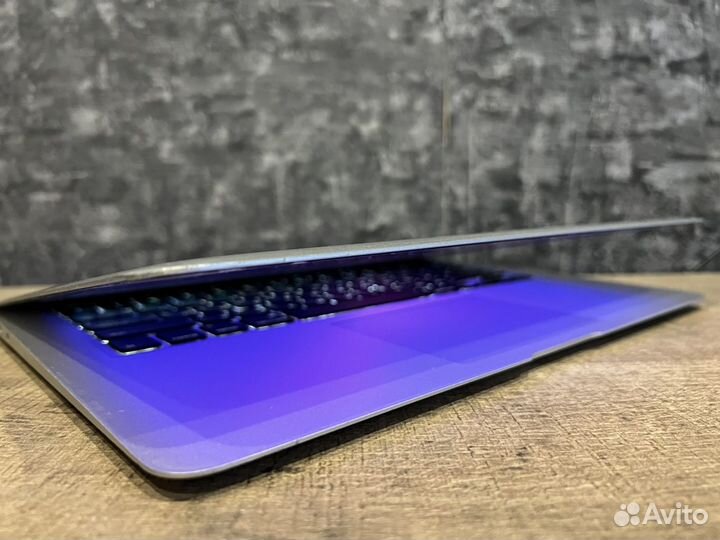 Топовый Apple MacBook Air 13 core i7