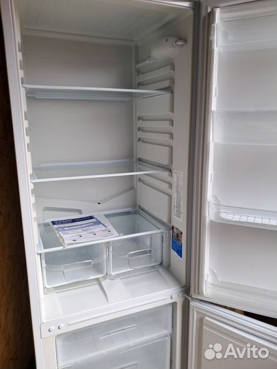 Холодильник Indesit 185 см. Привезу