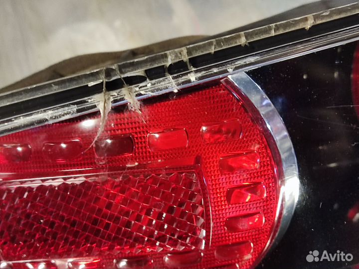 Фонарь задний правый прозрачный дефекты Audi Q7 4L