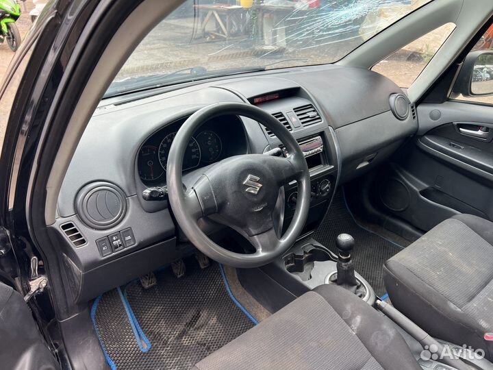 Suzuki SX4 1.6 МТ, 2007, битый, 204 000 км