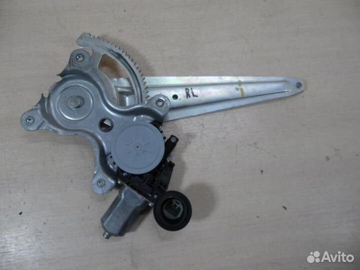 Стеклоподъемник задний левый Toyota Tundra 3urfe