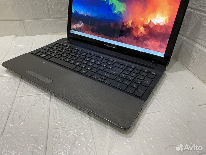 Ноутбук Packard Bell i5-2450M