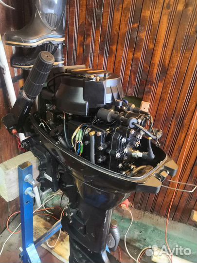 Лодочный мотор