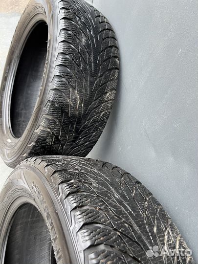 Nokian Tyres Hakkapeliitta R2 215/55 R17 98R