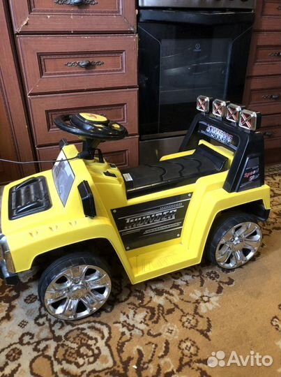 Детский электромобиль бу