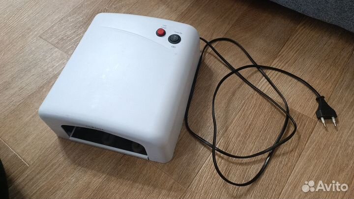 Уф лампа для ногтей