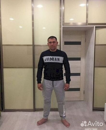 Шкаф распашной